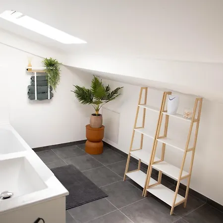 Ferienhaus Elegante 3chambres Terrasse Et Parking Zenith Caen